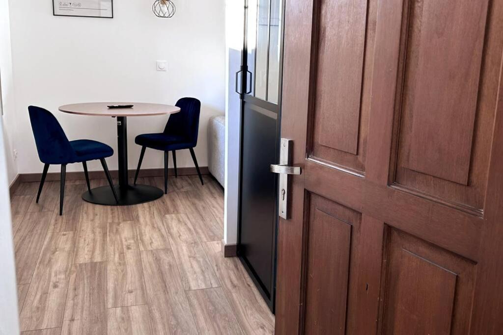 Louvres Cosy Home Proche De Roissy Cdg Paris, Parc Asterix I Aeroville I Parc Des Expo I Villepinte מראה חיצוני תמונה